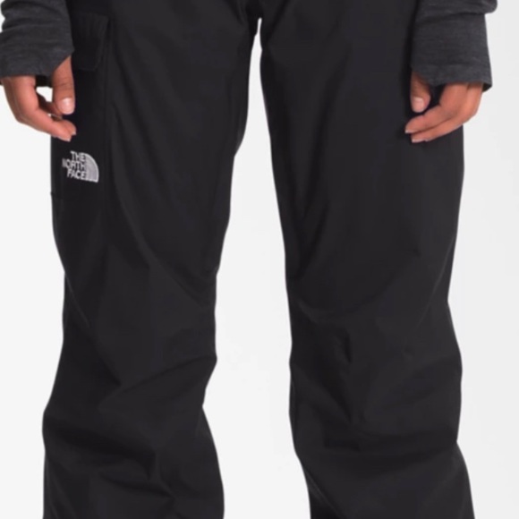 Like new The North Face Ski pants - Picture 9 of 9